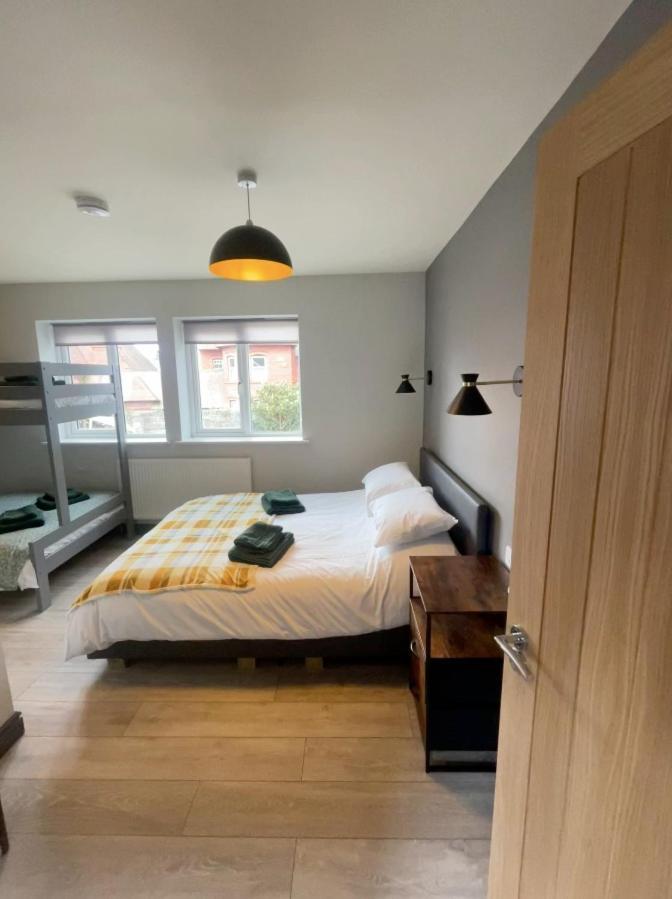 Hq Pencadlys Hotell Prestatyn Exteriör bild